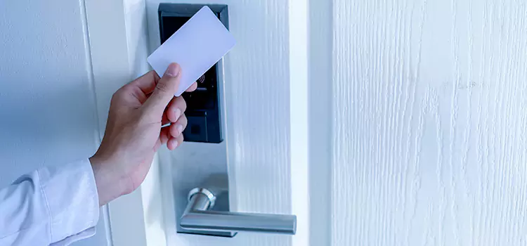 Why Choose Us for Your Keycard Lock Installation in Delson, QC?
