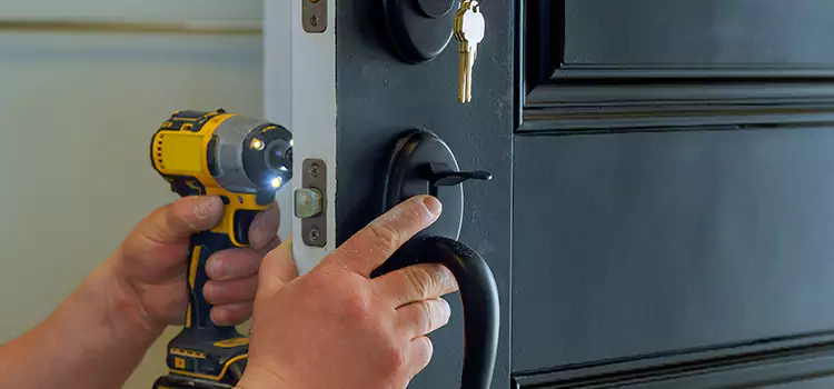 Commercial Door Lock Installation Delson